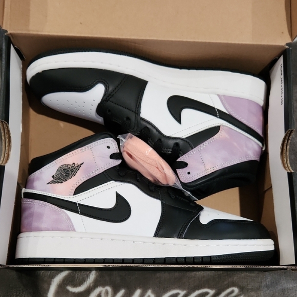 Air Jordan 1 Mid SE ZEN MASTER NIB